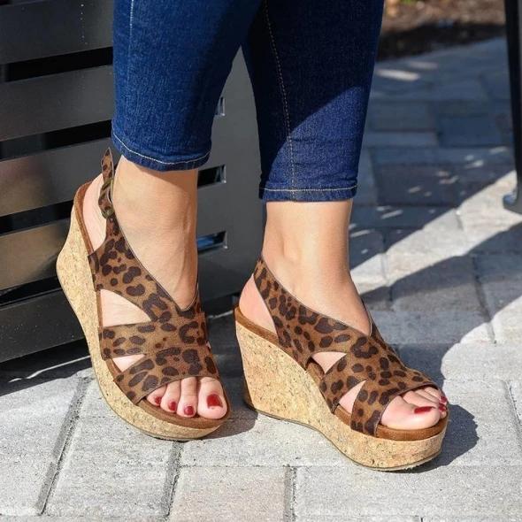 Sandra | Sandalias ortopédicas de invierno elegantes y de apoyo.