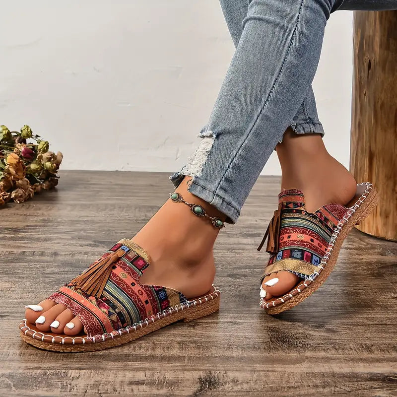 vanessa | Sandalias planas estilo étnico con borla.
