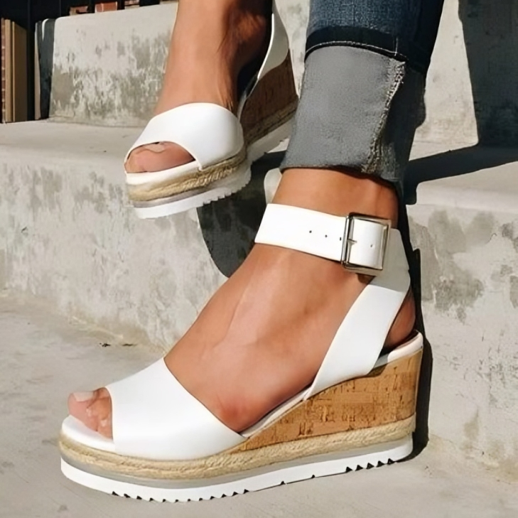 Zoé | Sandalias con tacón de cuña con estilo