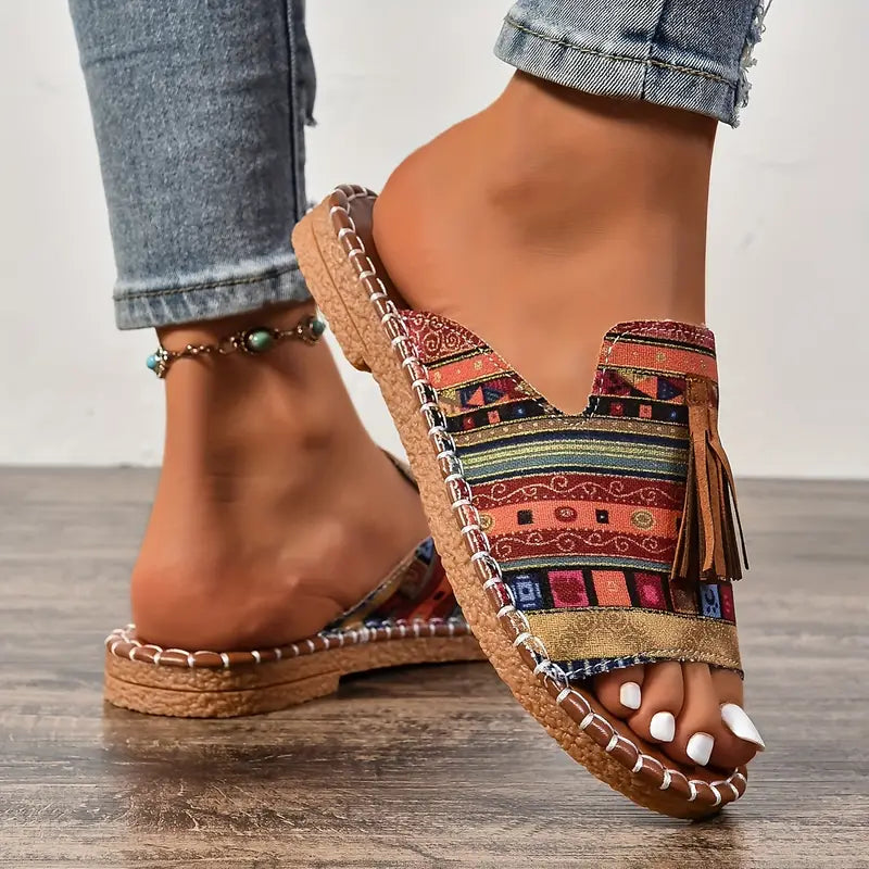 vanessa | Sandalias planas estilo étnico con borla.