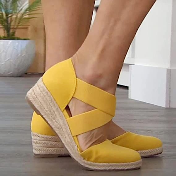 Reyezuelo | Cómodas sandalias ortopédicas con tacones.